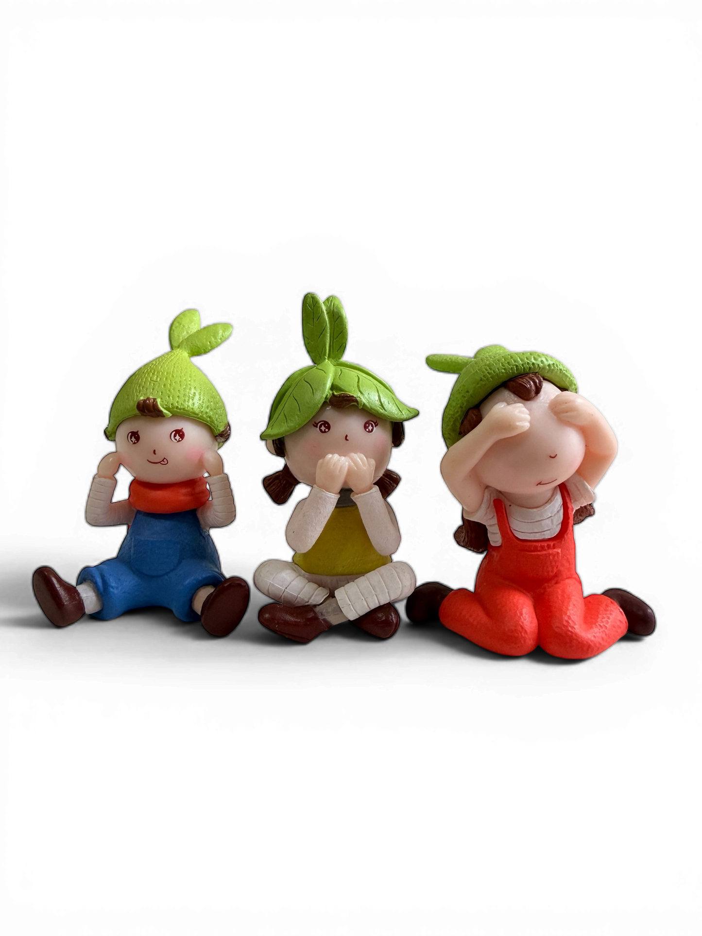 Leaf Hat Friends